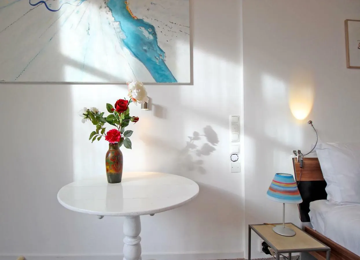 Cozy Jordaan Canalhouse Near Anne Frank House Bed & Breakfast