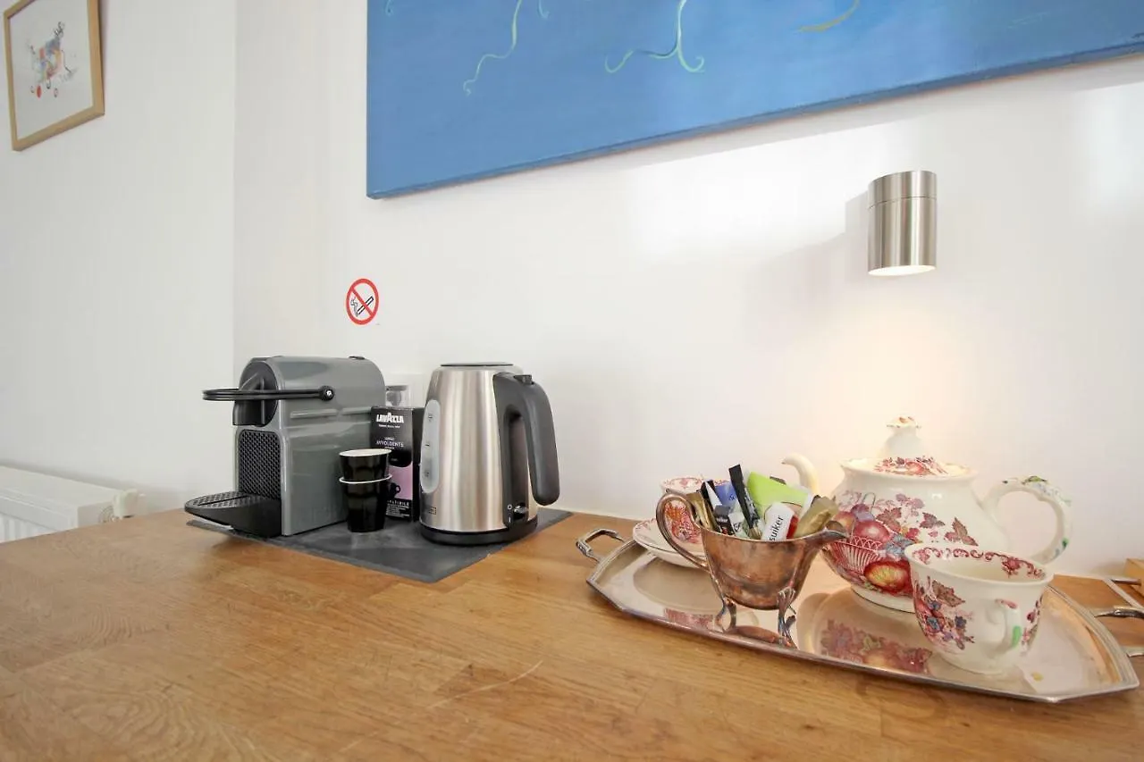 ** Bed & Breakfast Cozy Jordaan Canalhouse Near Anne Frank House Netherlands